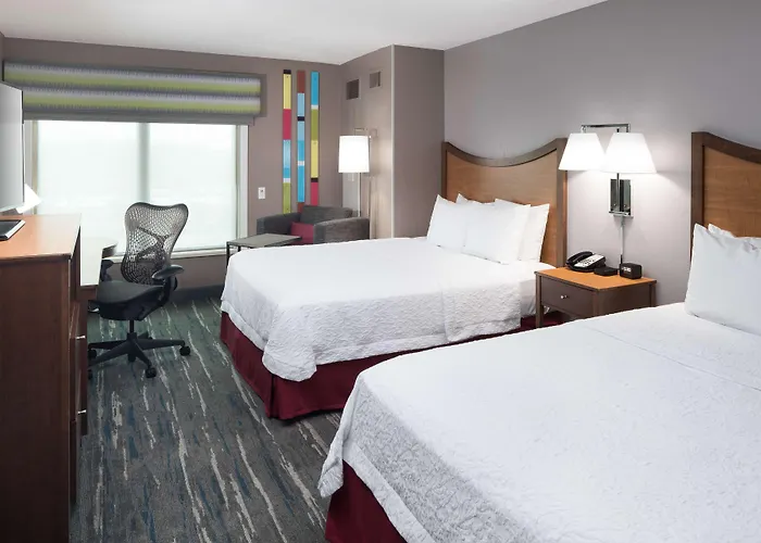 Hampton & Chicago North Shore 3* Skokie