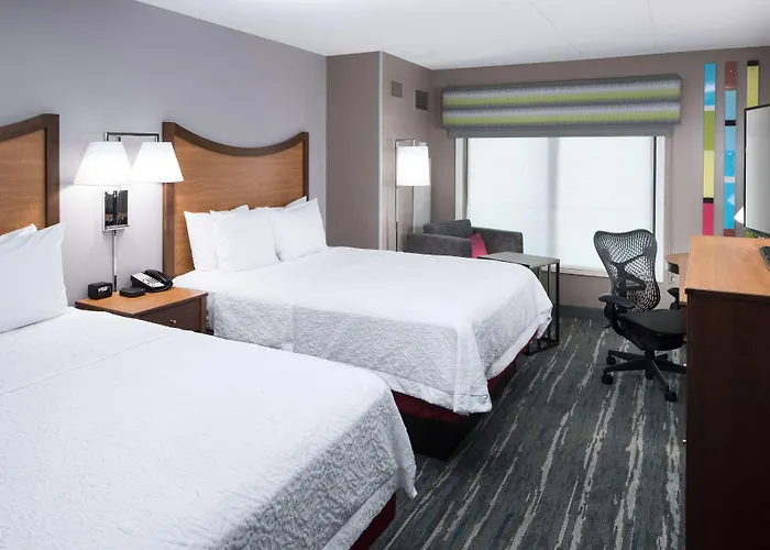 Hotel Hampton & Chicago North Shore