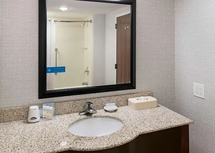 Hotel Hampton & Chicago North Shore Skokie